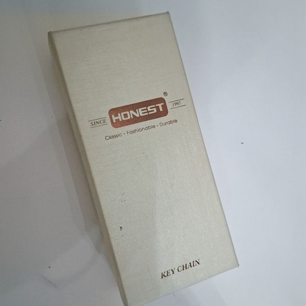 جاکلیدی مردانه آنست honest