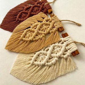 گیفت با چوب دارچین مکرومه طرح هدیه