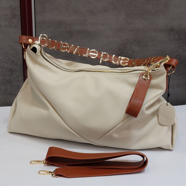 کیف زنانه رودوشی طرح الکساندر وانگ