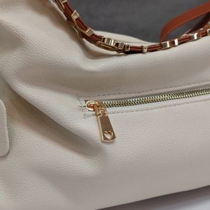 خرید اینترنتی کیف زنانه رودوشی طرح الکساندر وانگ