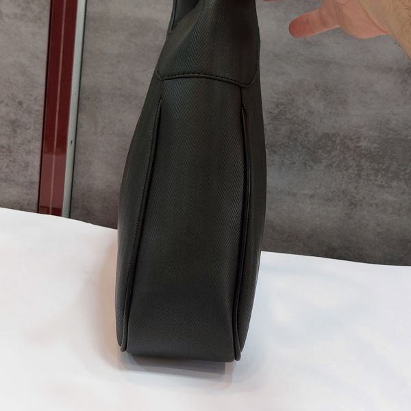 کیف زنانه کنفی بزرگ طرح زارا Zara