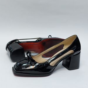 فروش اینترنتی کالج زنانه پاپیونی پاشنه دار مشکی