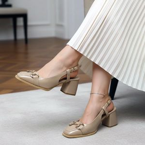 کالج زنانه مجلسی پاشنه دار طرح کریستین دیور  Dior