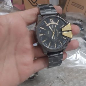 ساعت دیزل مردانه بند استیل مشکی صفحه مشکی