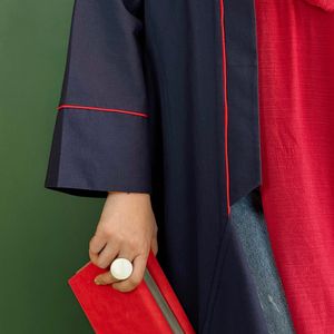 مانتوزنانه مغزی‌دوزی شده در2رنگ