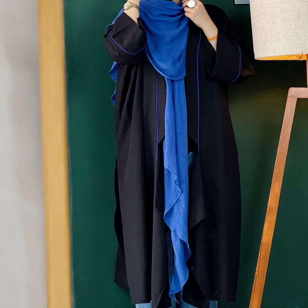 مشخصات مانتوزنانه مغزی‌دوزی شده در2رنگ