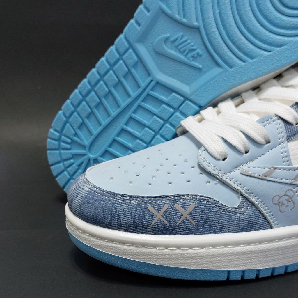 خرید آنلاین کتونی نایک ترویس کاستوم نورث فیس آبی Travis