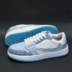 مشخصات کتونی نایک ترویس کاستوم نورث فیس آبی Travis