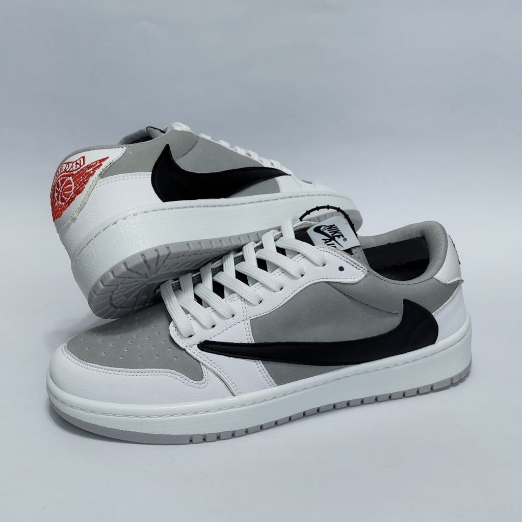 قیمت کتونی نایک ترویس اسکات Nike Travis Scott کیفیت عالی