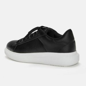 خرید اینترنتی کفش زنانه لایف استایل پول اند بیر Pull & Bear اورجینال