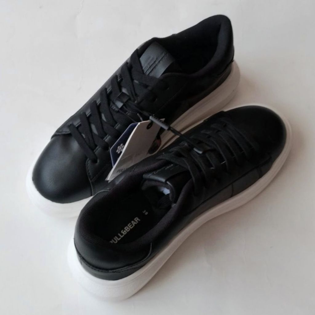 مشخصات کفش مردانه لایف استایل پول اند بیر Pull & Bear اورجینال