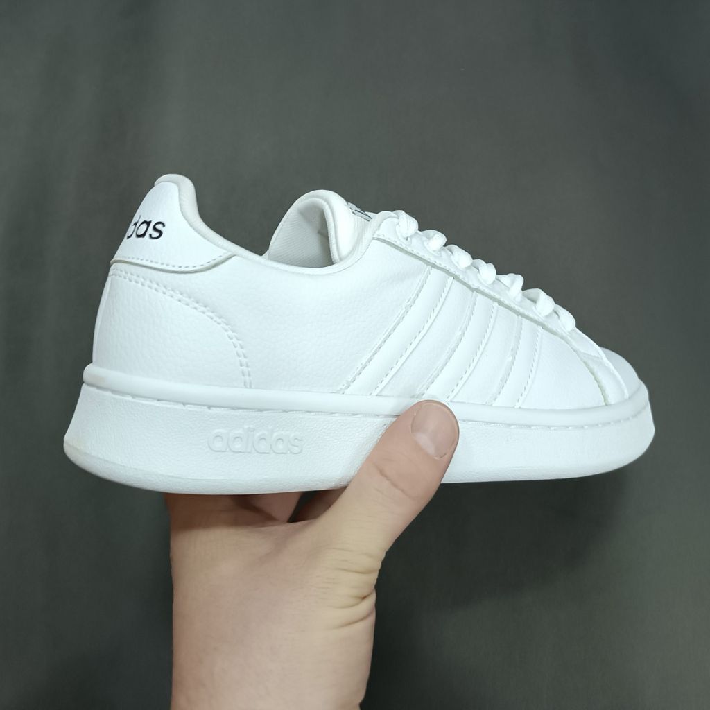 خرید آنلاین کتونی مردانه آدیداس گرندکورت تمام سفید کیفیت بالا