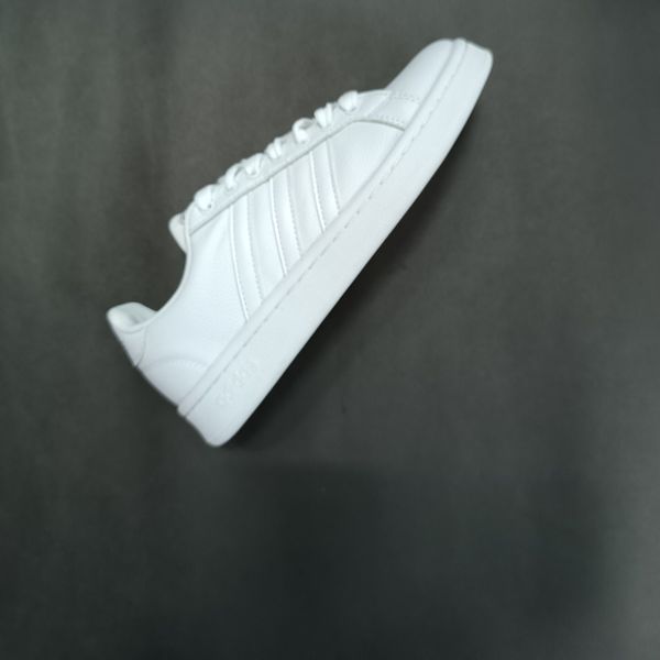 کتونی مردانه آدیداس گرندکورت تمام سفید کیفیت بالا