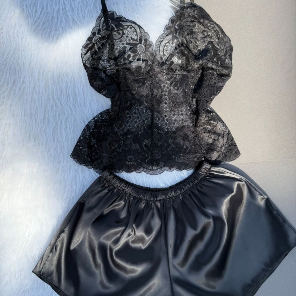 فروش اینترنتی تاپ و شلوارک ساتن دانتل