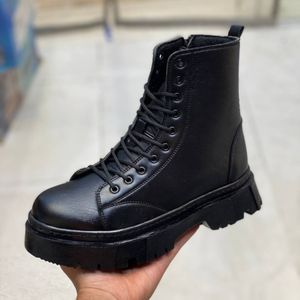 خرید اینترنتی کفش بوت مردانه برشکا بغل زیپ دار رنگ مشکی
