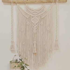 دیوارکوب اویز دکوری مکرومه بافی طرح گیسو