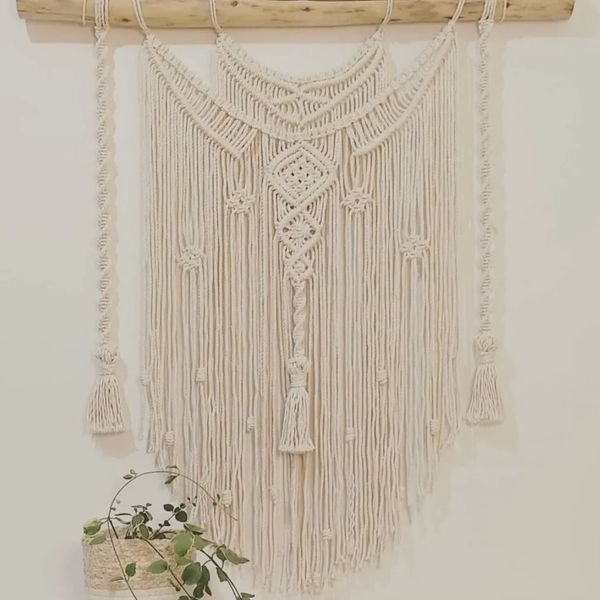 دیوارکوب اویز دکوری مکرومه بافی طرح گیسو