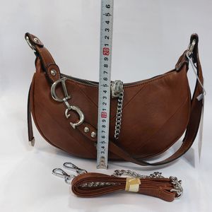 مشخصات کیف چرمی زنانه وارداتی درجه یک مدل قایقی