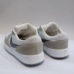 خرید انلاین کتونی نایک جردن وان سفید طوسی با کیفیت بالا