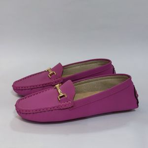 مشخصات کالج زنانه سبک و راحت