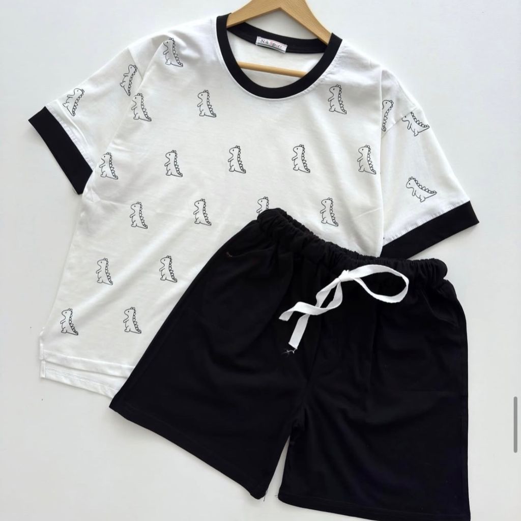 خرید اینترنتی ست تیشرت و شورتک