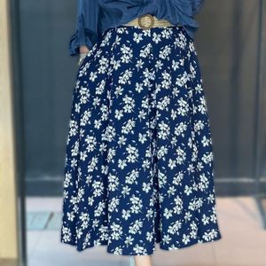 مشخصات شومیزدامن کندو نورا