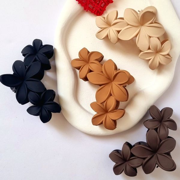 کلیپس مو زنانه شمعی سه گل پلومریا