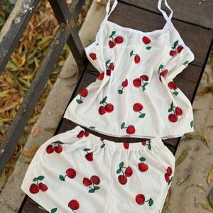 خرید اینترنتی تاپ و شلوارک نخی