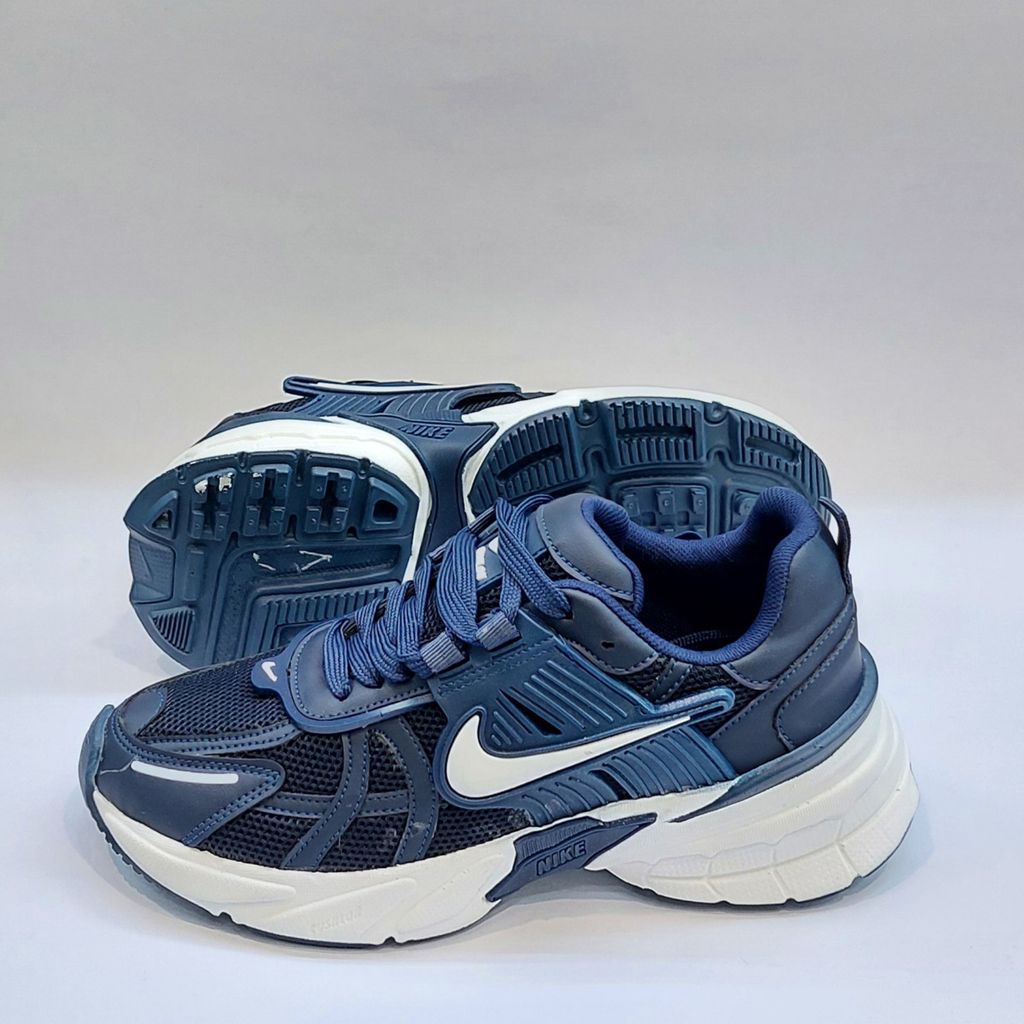 خرید آنلاین کتونی ترند نایک وی تو کی v2k سرمه ای با کیفیت