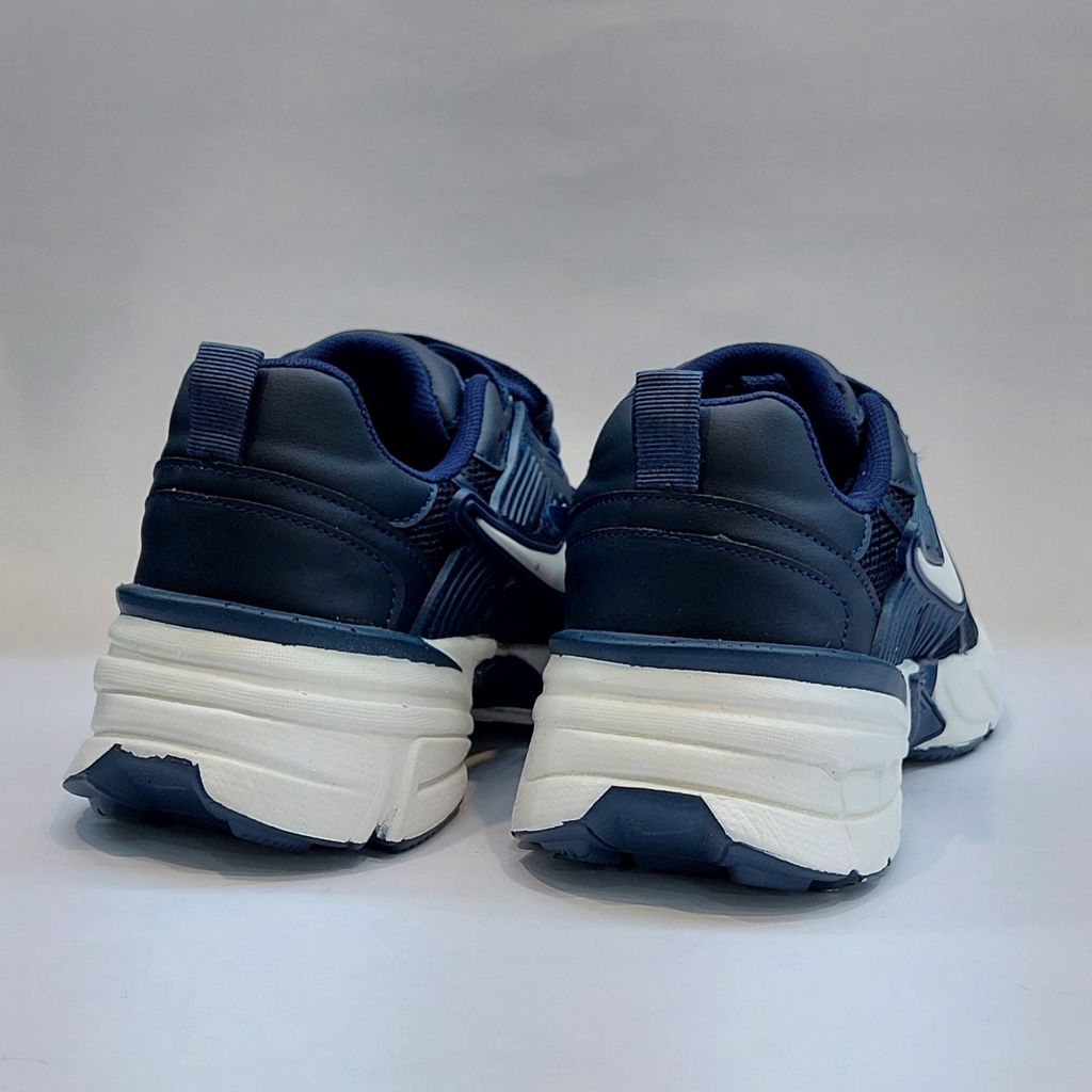 فروش اینترنتی کتونی ترند نایک وی تو کی v2k سرمه ای با کیفیت