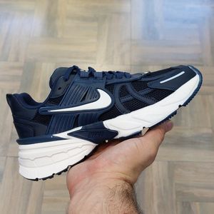 خرید آنلاین کتونی ترند نایک وی تو کی v2k سرمه ای با کیفیت