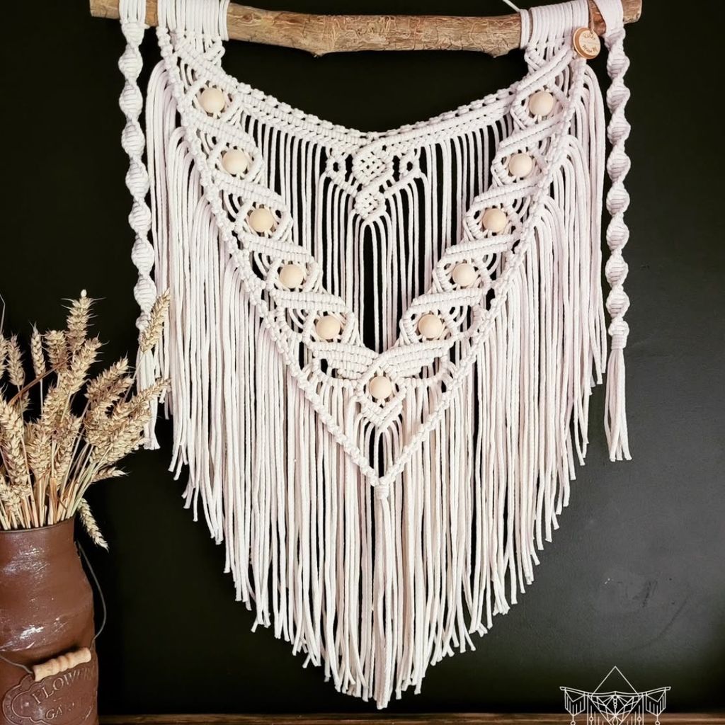 خرید اینترنتی دیوارکوب با مهره چوبی مکرومه طرح شروین