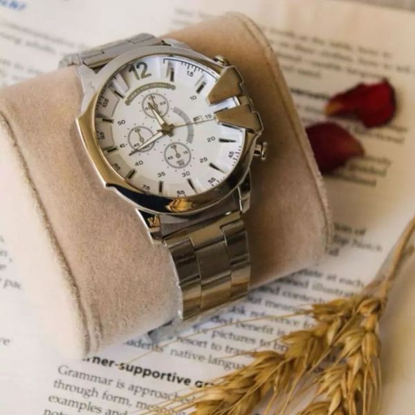 ساعت دیزل مردانه بند استیل نورا