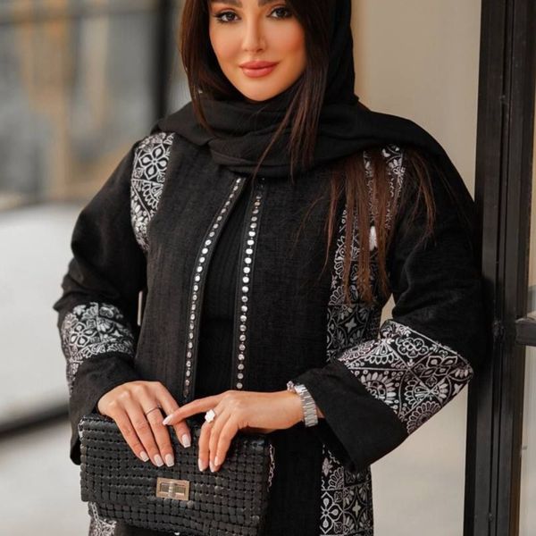 مانتو مزونی اطلس