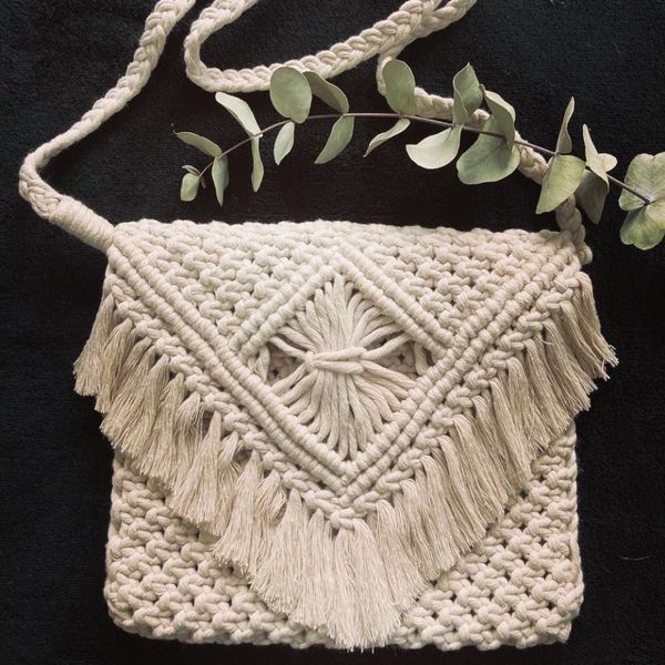 کیف مکرومه بافی دخترانه طرح لاله