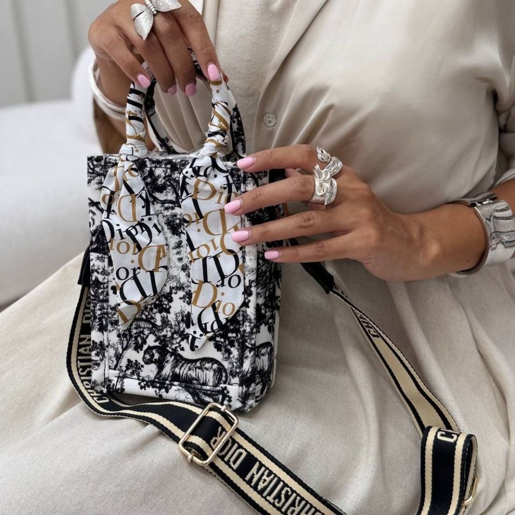 خرید انلاین کیف رودوشی رودینا