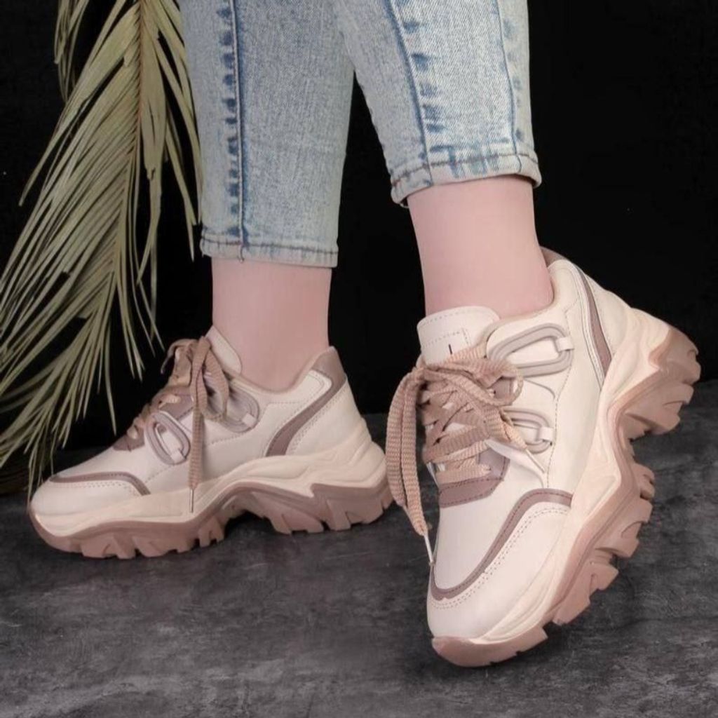 فروش اینترنتی کفش کتونی اسپرت