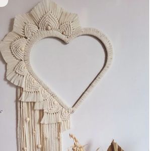 آویز مکرومه بافی مدل قلب