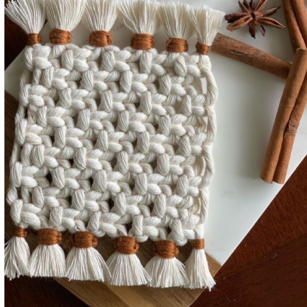 قیمت ارزان زیر لیوانی مکرومه