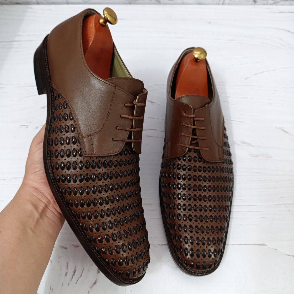 قیمت کفش مردانه زیره چرم طبیعی گاومیش مدل تیریشه بندی قهوه ای تک سایز