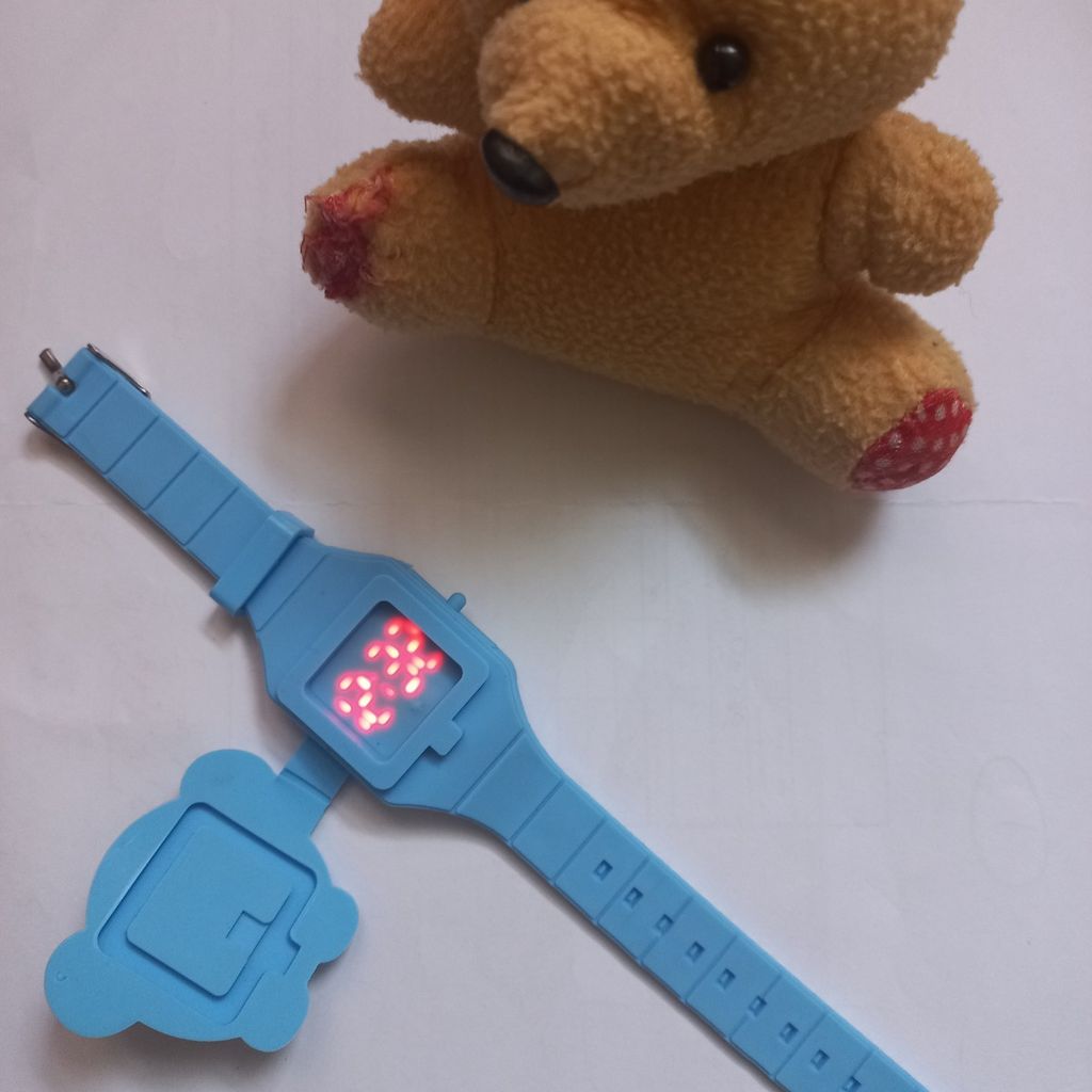 مشخصات ساعت بچگانه آبی