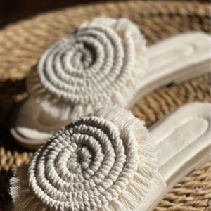 صندل زنانه مکرومه بافی مدل پیج