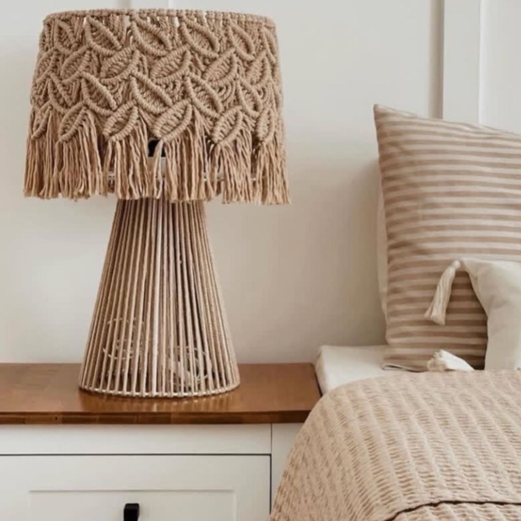 خرید انلاین آباژور رومیزی مکرومه پترن برگ ( رویش )