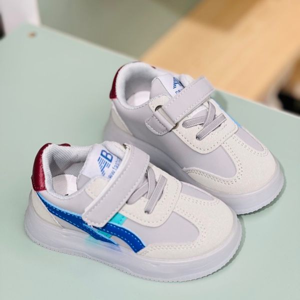 کتونی بچگانه وارداتی چراغدار طرح Asics برند Kids کد 4022704