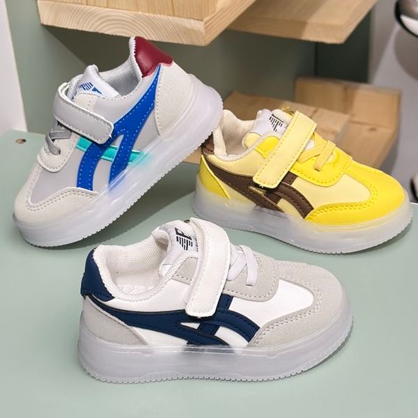 کتونی بچگانه وارداتی چراغدار طرح Asics برند Kids کد 4022704