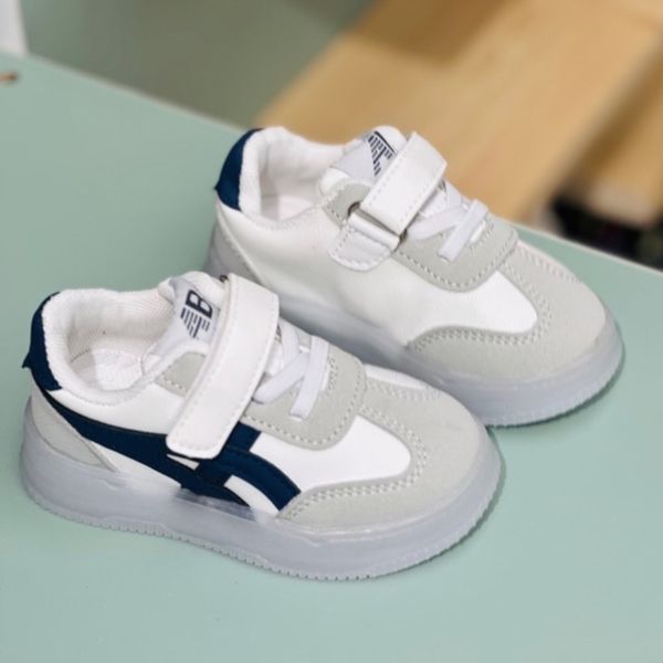 کتونی بچگانه وارداتی چراغدار طرح Asics برند Kids کد 4022704