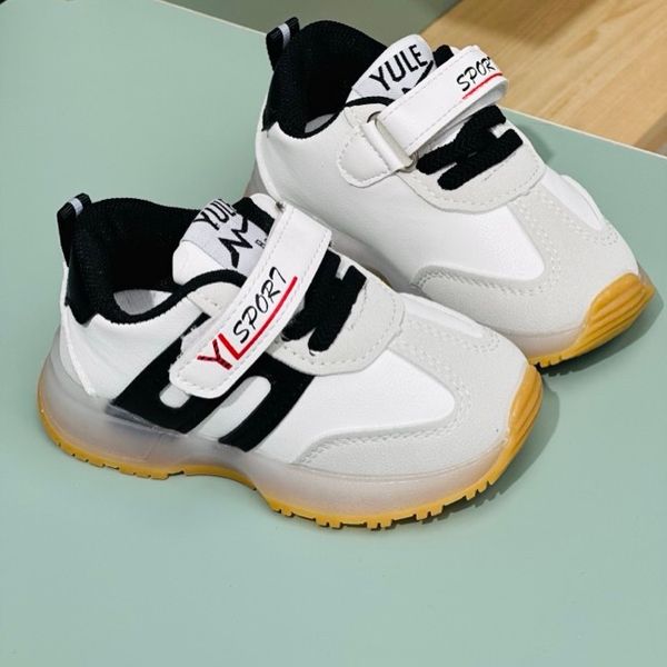 کتونی بچگانه چراغدار طرح S برند Kids کد 4022705