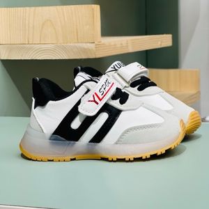 خرید اینترنتی قیمت کتونی بچگانه چراغدار طرح S برند Kids کد 4022705