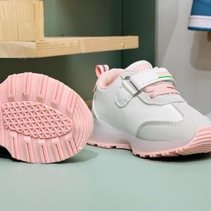 خرید اینترنتی قیمت کتونی بچگانه چراغدار طرح S برند Kids کد 4022705