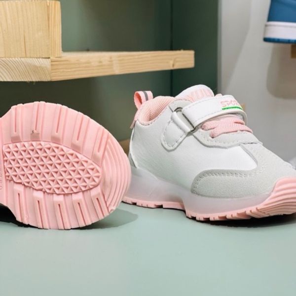 کتونی بچگانه چراغدار طرح S برند Kids کد 4022705